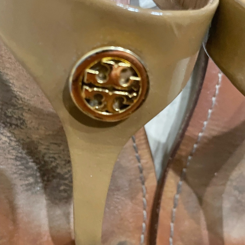 Tory Burch Beige Sandals with Gold Logo